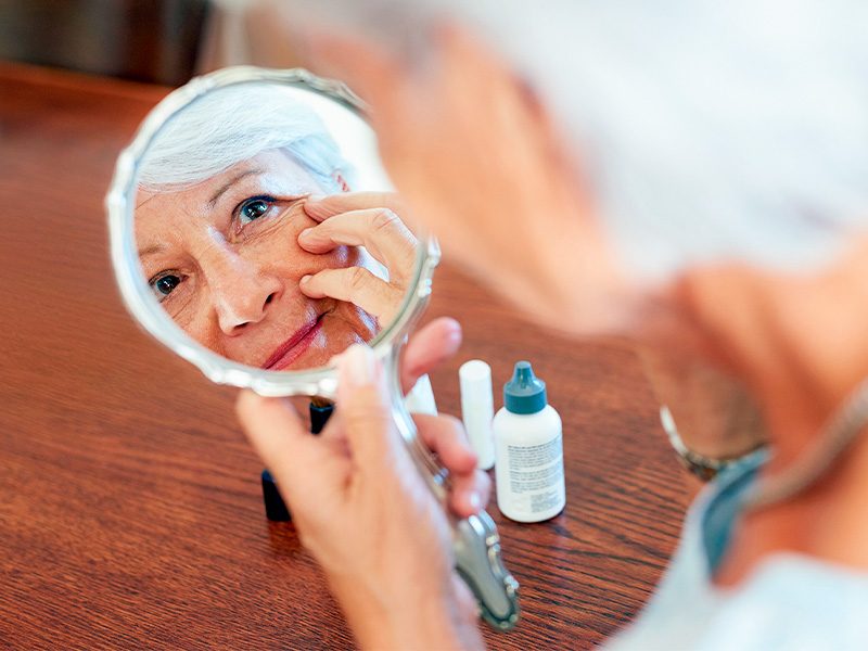 page-procedimientos-dermatologicos-envejecimiento-cutaneo-banner-2